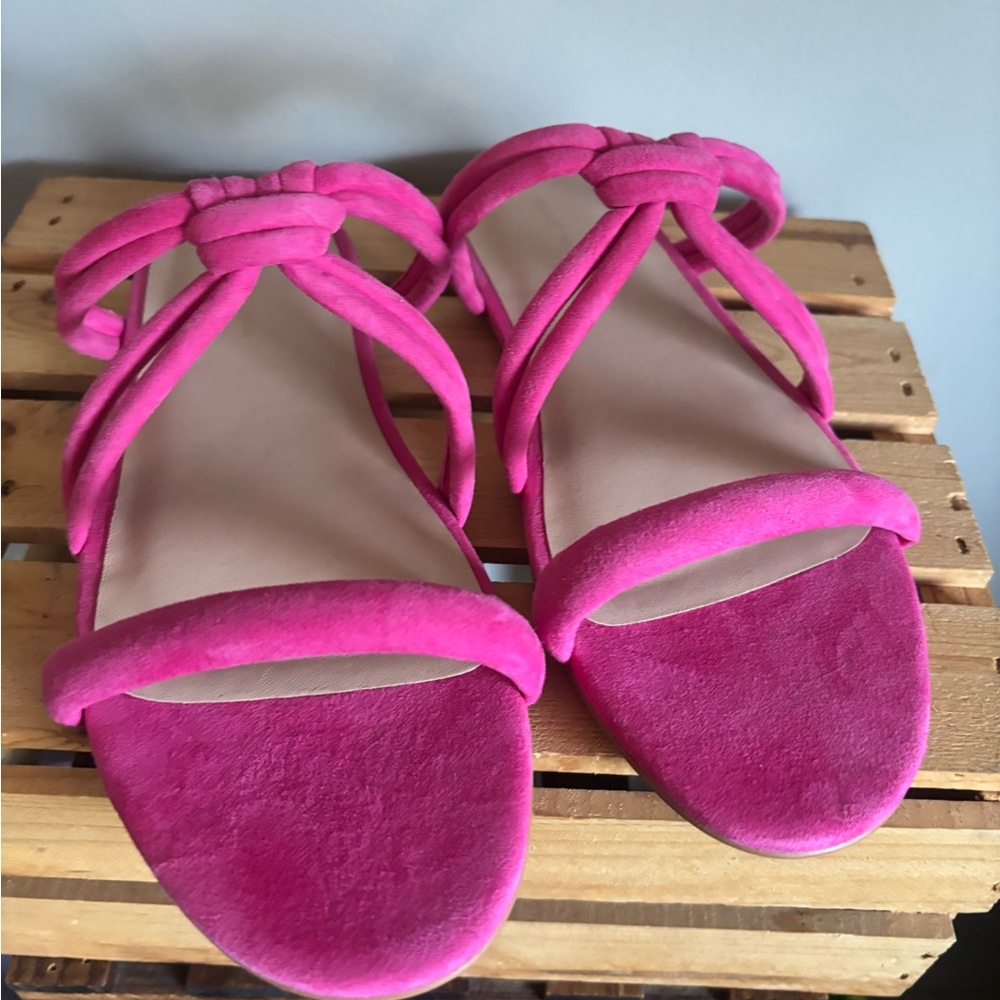 Stuart Weitzman Twisted Knot Pink Sandals - Picture 5 of 8